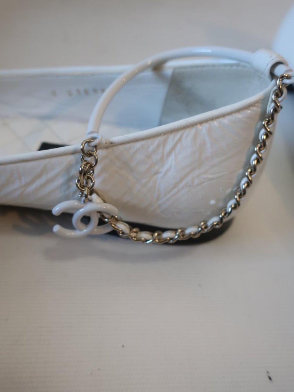 Chanel Wht Pat Leather, Blk Leather Cap Toe Ankle Chain Ballet Flats 39 EUR/US 9 - Picture 2 of 11